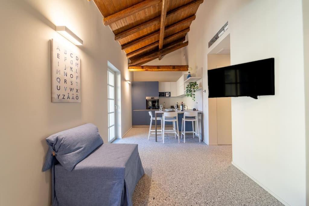 Moderno Appartamento A 200 Metri Dal Duomo 코모 외부 사진